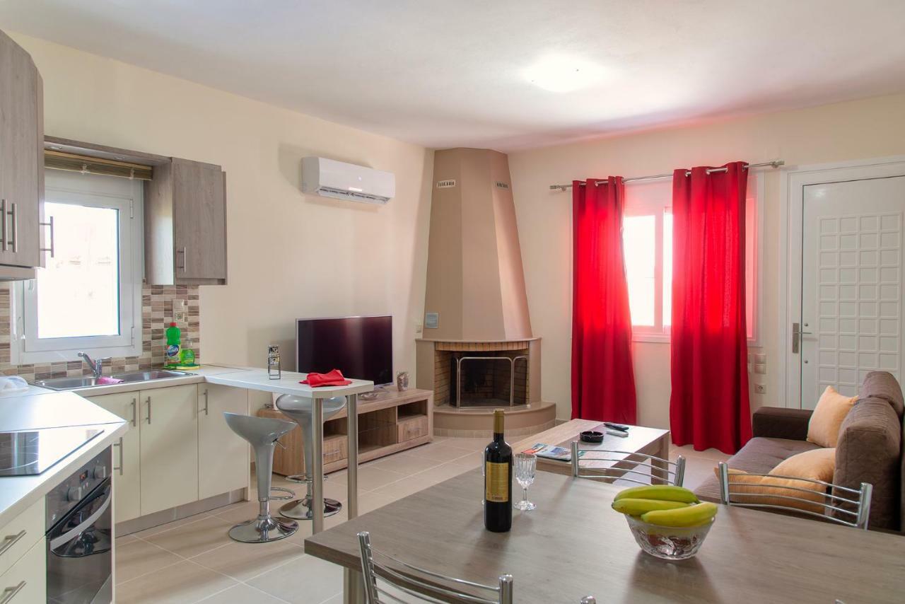 Lazaros Home ปาเลกาสตรอน ภายนอก รูปภาพ