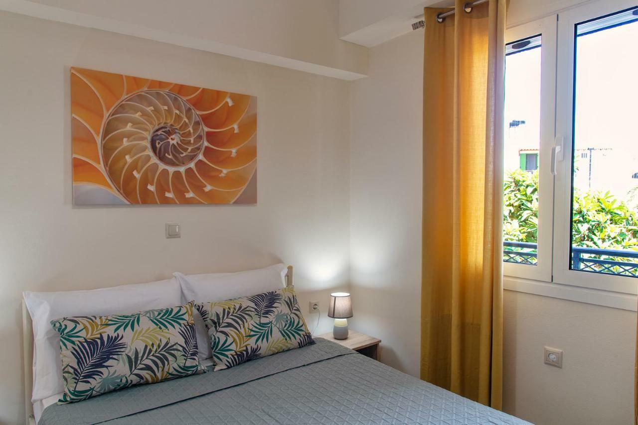 Lazaros Home ปาเลกาสตรอน ภายนอก รูปภาพ