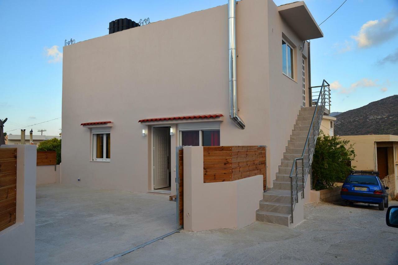 Lazaros Home ปาเลกาสตรอน ภายนอก รูปภาพ